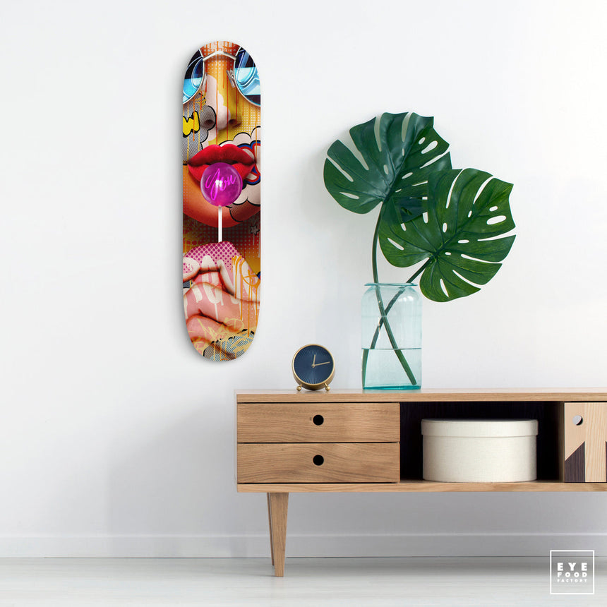F- BRAND NEW - FAKEBOARDS - 82x22 cm, couleur, Dibond®, fakeboard, Femme
